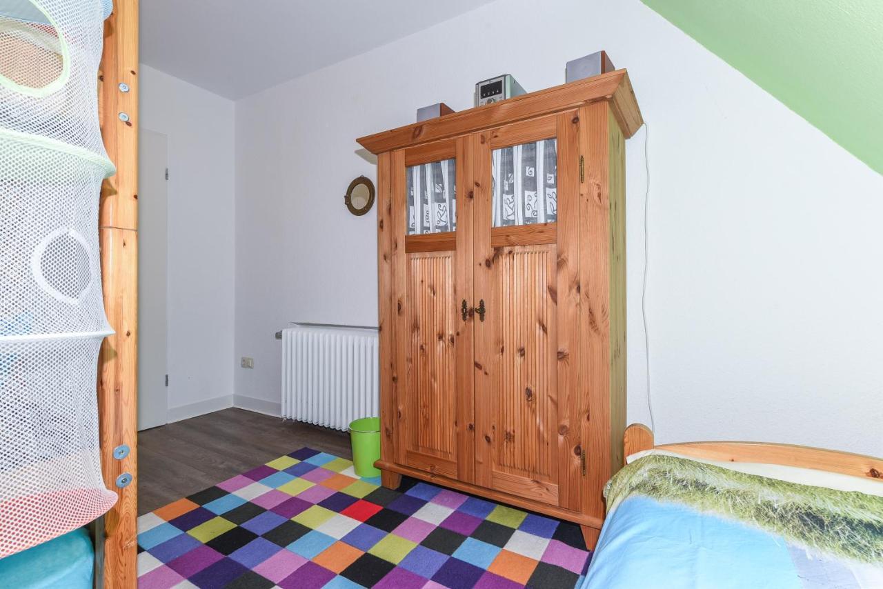Ferienwohnungen Im Haus Ankerplatz 埃森斯 外观 照片